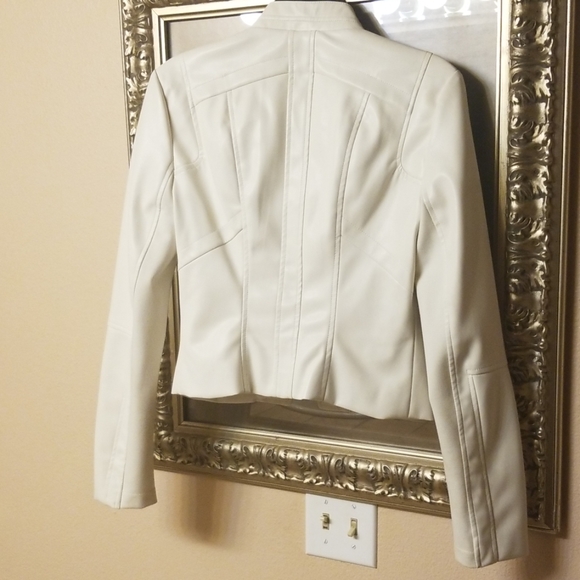 Bebe Cream Faux Leather biker Crop Jacket - Picture 7 of 8